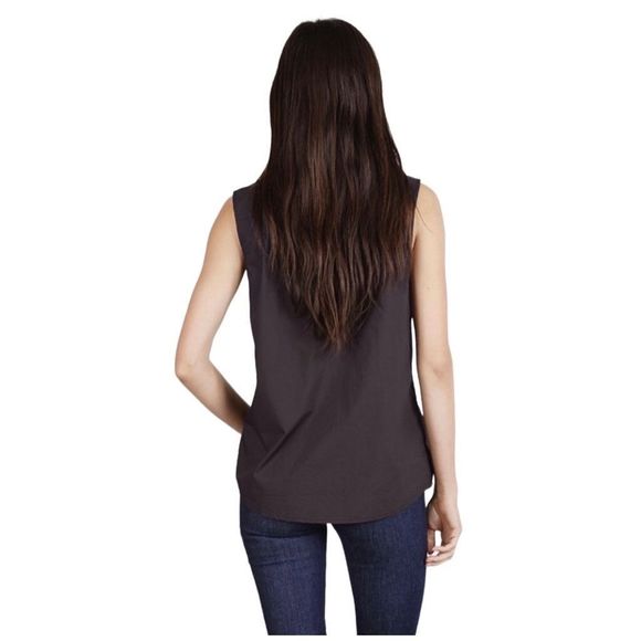 Everlane | The Poplin Sleeveless Button-Up Shirt - Picture 2 of 9